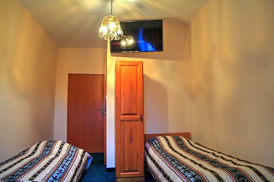 Zespół Pałacowo-Parkowy Bądzów