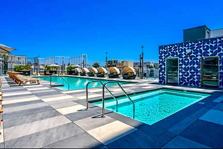 Level Long Beach - East Village