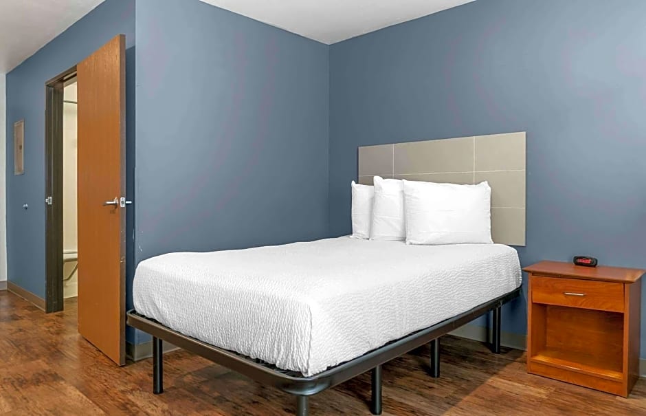 Extended Stay America Select Suites - Kalamazoo - West