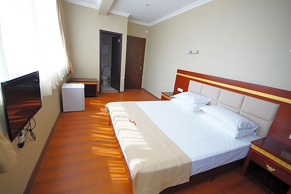 Hotel 725