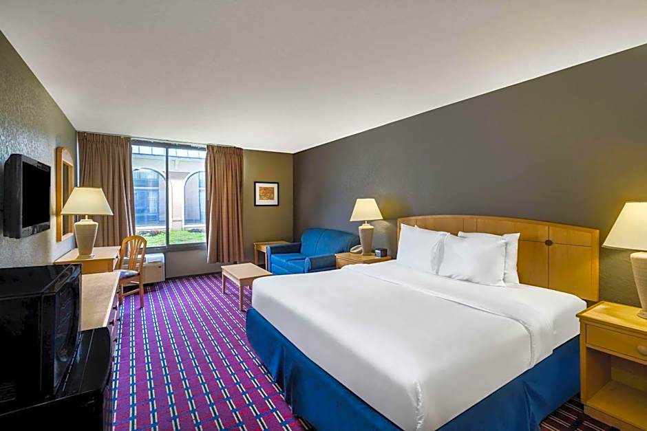 Travelodge by Wyndham Memphis