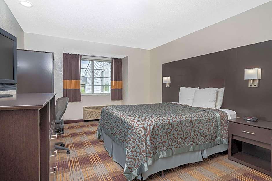 Days Inn by Wyndham Faribault