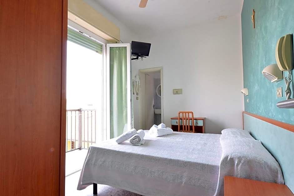 Hotel Diamante COLAZIONE XL PARCHEGGIO GRATIS A 5 CHILOMETRI DA RIMINI FIERA