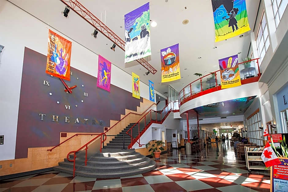 Coast Fort St John Hotel