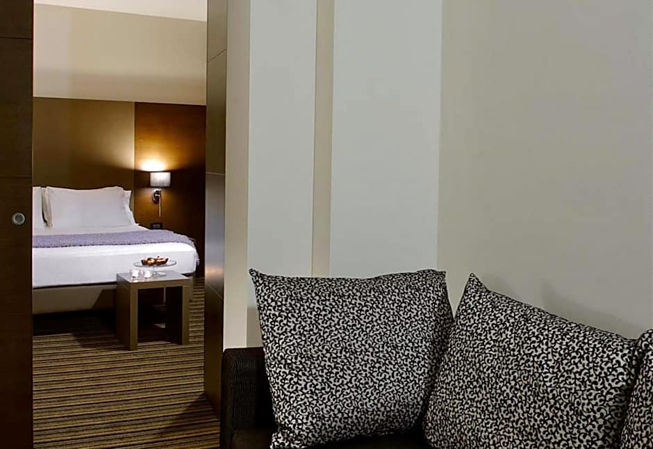 Sweet Hotel