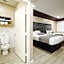 Sapphire Inn & Suites
