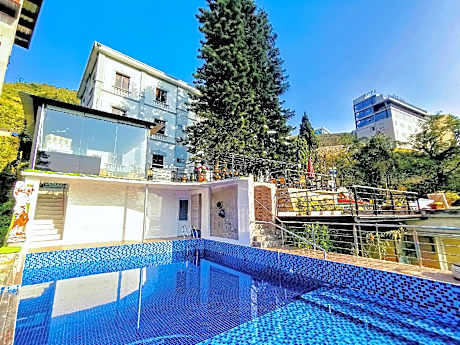 Khách sạn Hoàng Anh