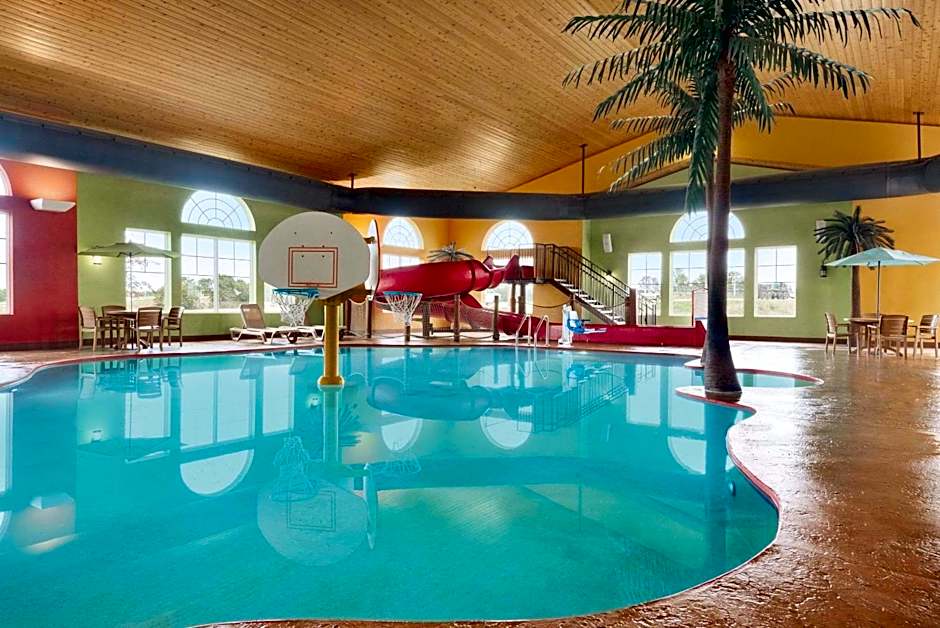 Country Inn & Suites by Radisson, Appleton North, WI