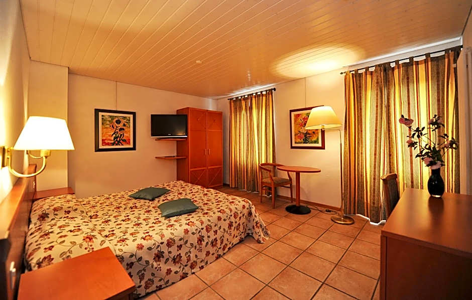 Hotel Ristorante Grotto Serta