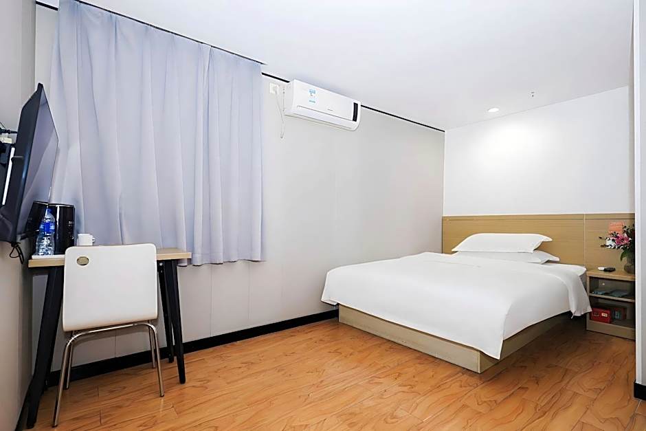 Yifang Hotel Guangzhou Shangxiajiu Pedestrian Street Yongqingfang Branch