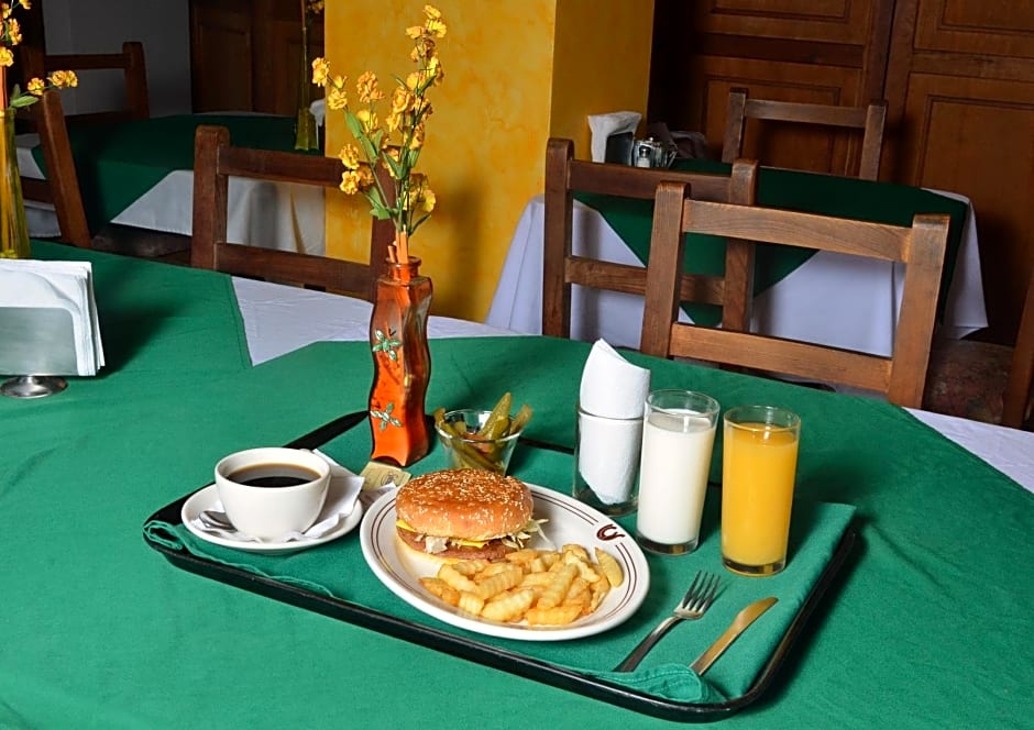 Hotel Las Fuentes