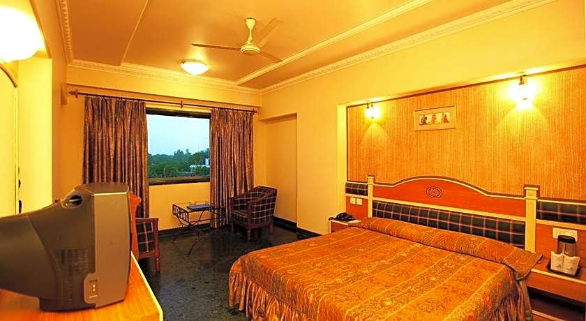 Hotel Brijwasi Royal