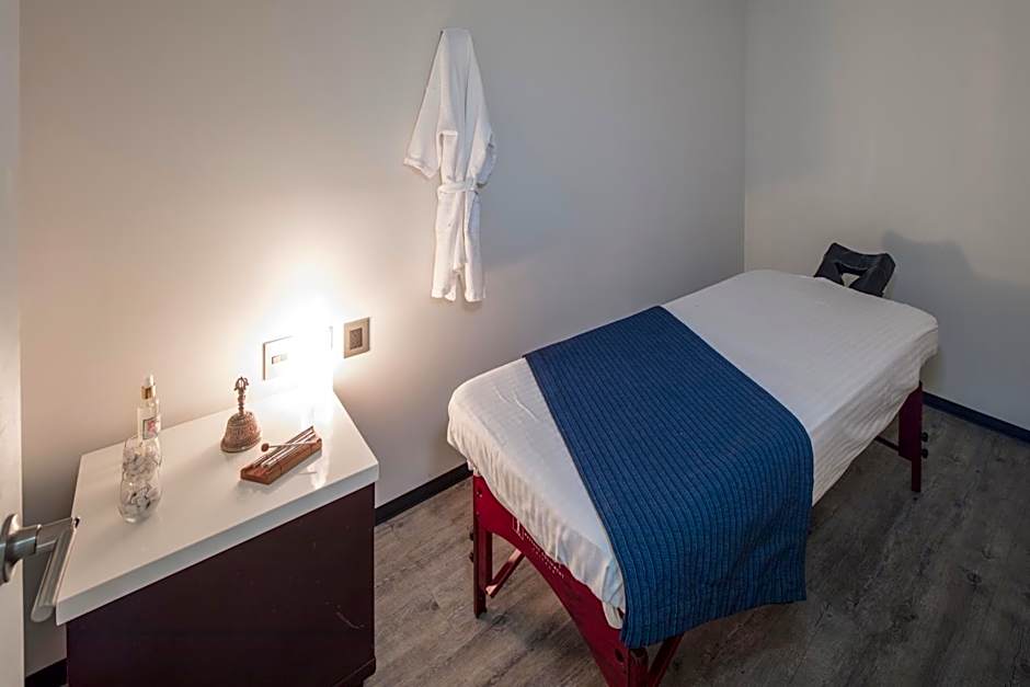 Flow Condesa - Adults Only