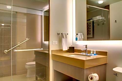 hyatt house evanston to northwestern university