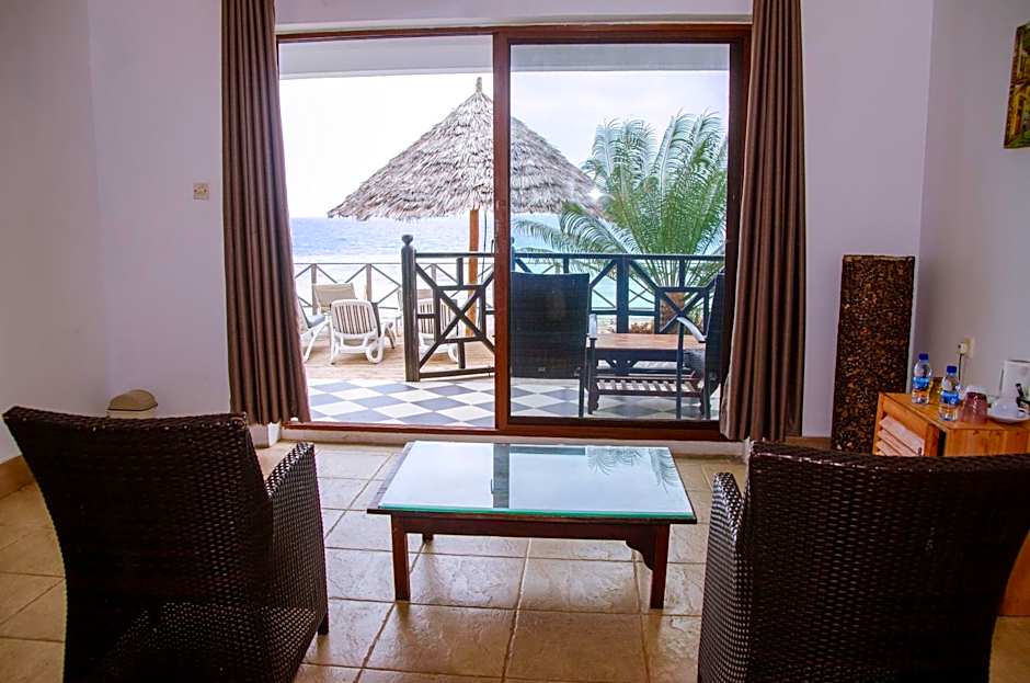 Langi Langi Beach Bungalows