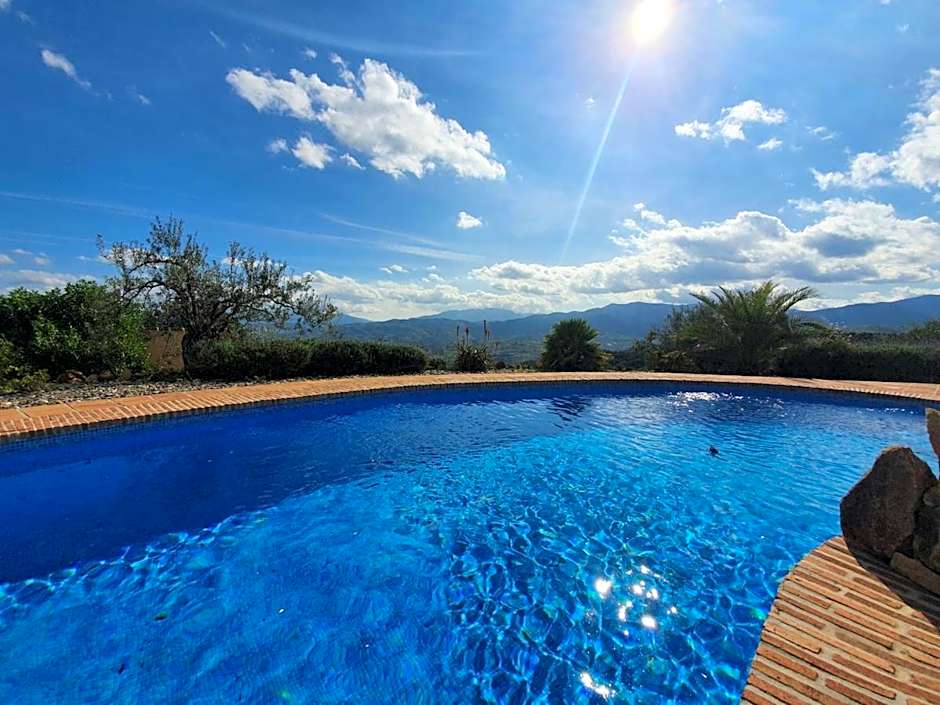 Super cosy house with private pool and amazing view