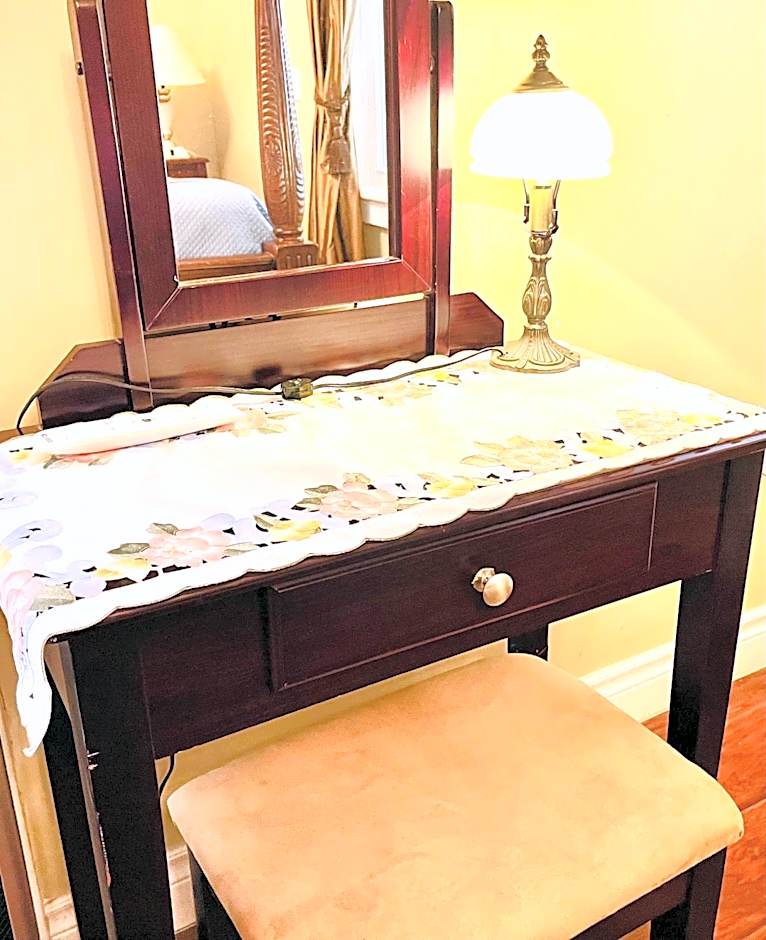 Barkerhouse 2# unit-heart of oldtown