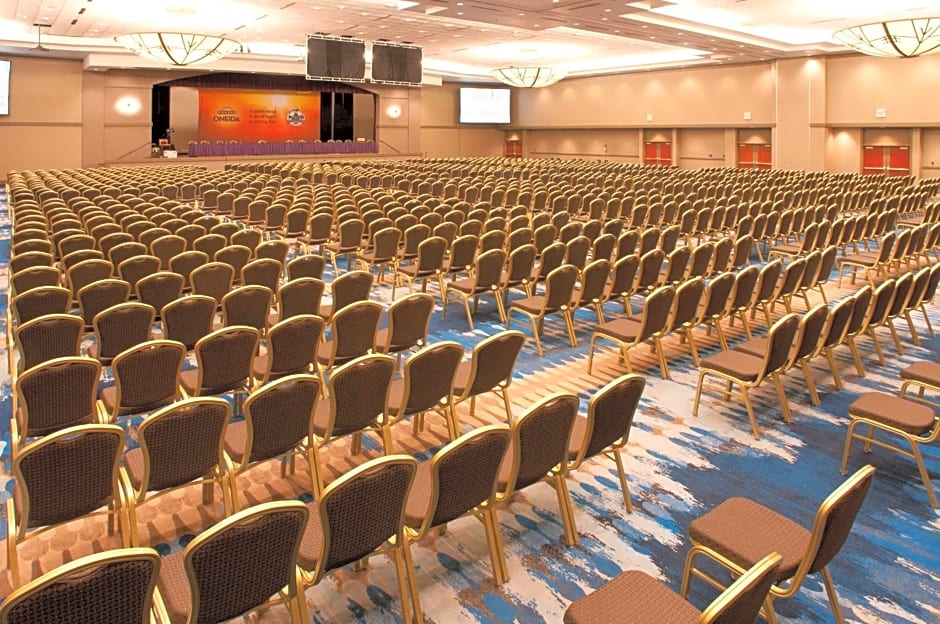 Radisson Hotel & Conference Center Green Bay