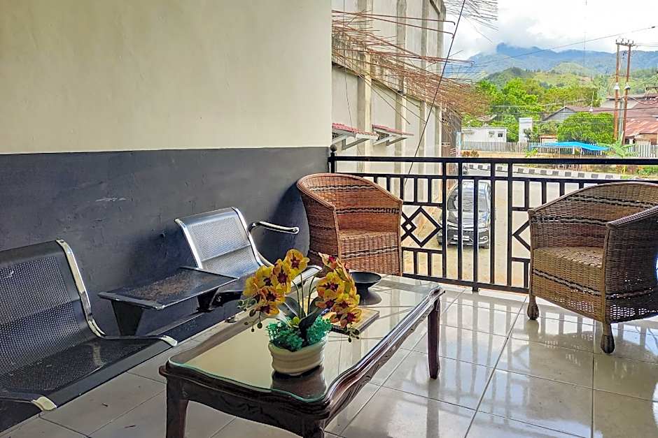 RedDoorz Syariah @ Penginapan Queen Sungai Penuh