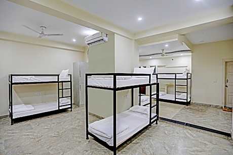 Mixed Dormitory Room