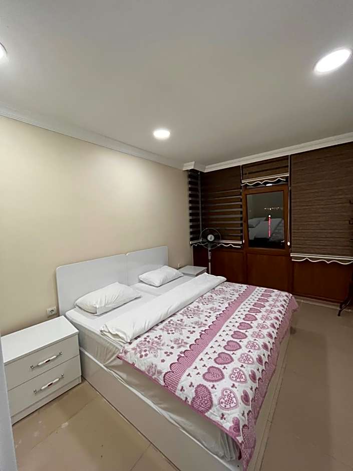 MAVİ KÖŞK UZUNGÖL