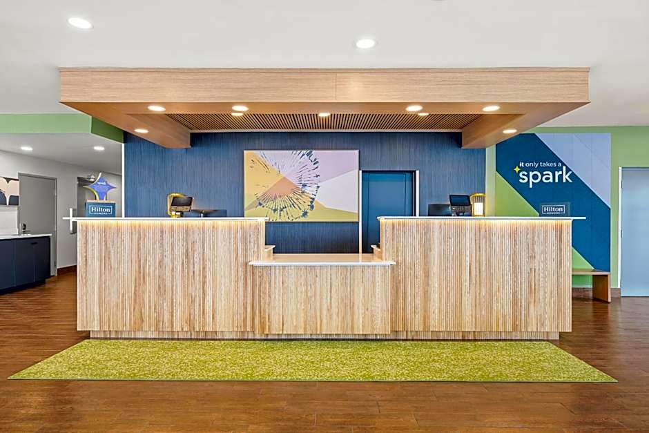 Spark by Hilton Pelham Birmingham I 65