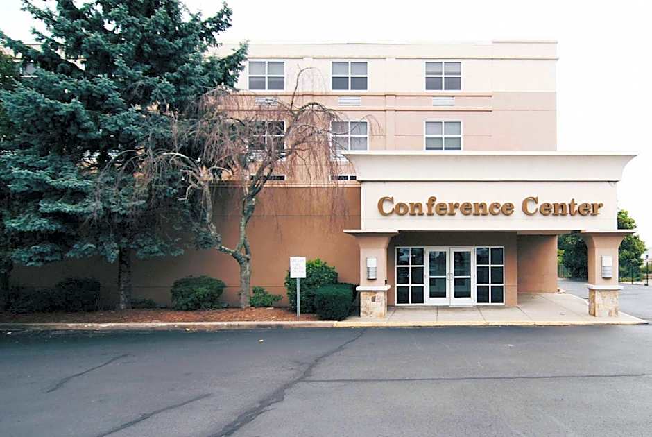 Wyndham Providence Airport