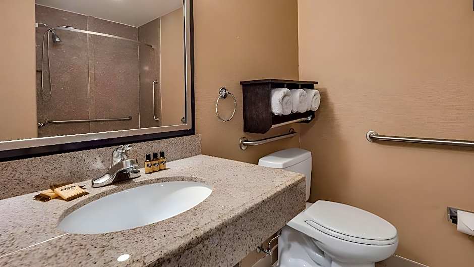 Best Western Plus Midland Suites