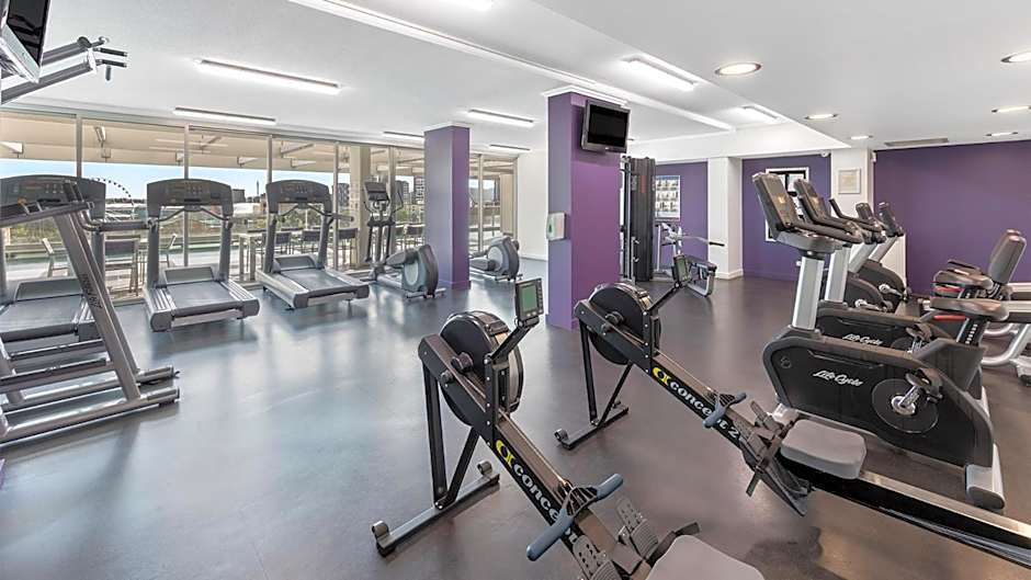 Oaks Brisbane Casino Tower Suites