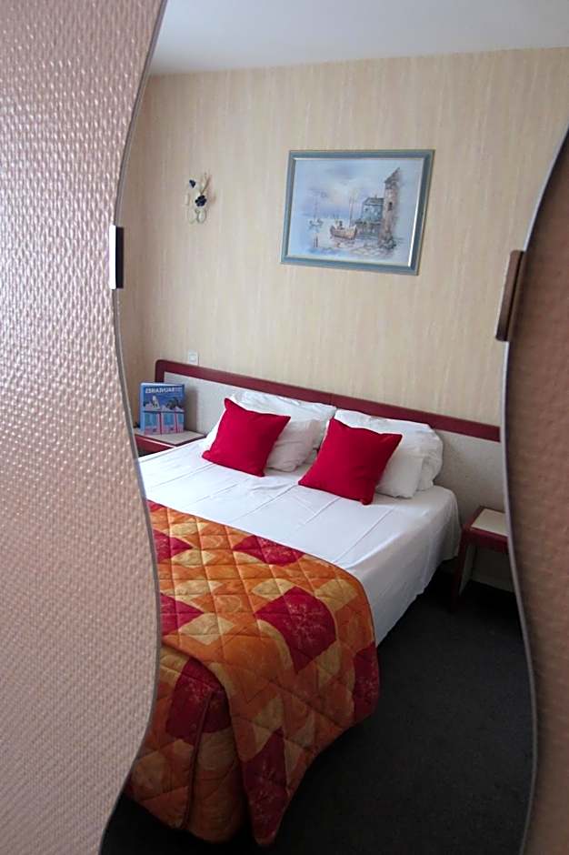 Hôtel SABLES D'O et son restaurant LE 16 BIS