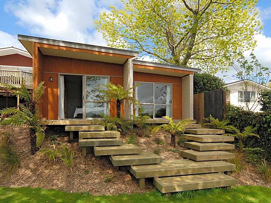 B&B@The Redwoods