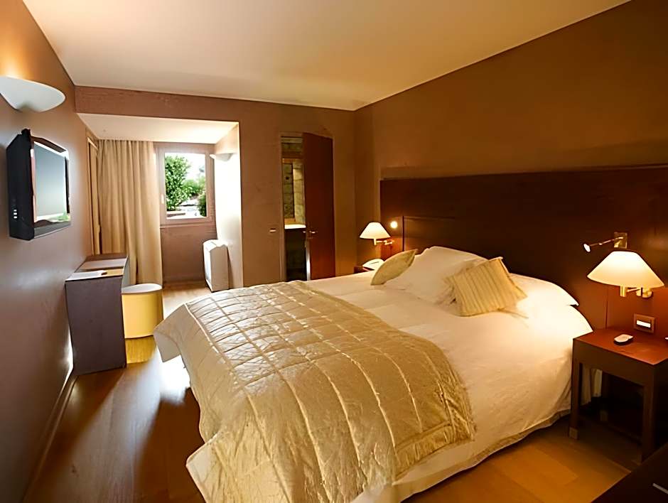 Hotel & Restaurants - Maison Chabran