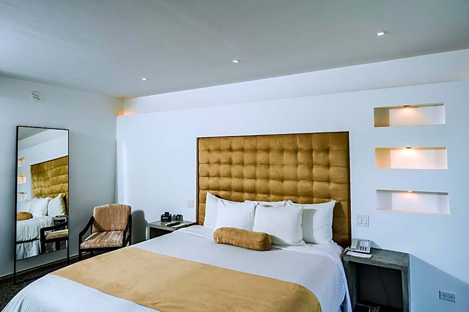 Riande Aeropuerto Hotel Casino