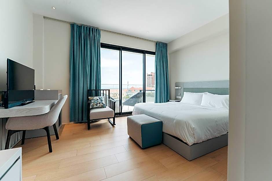 Elements Hotel & Shops Curacao