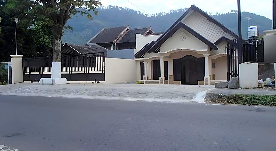 Shakila Guest House