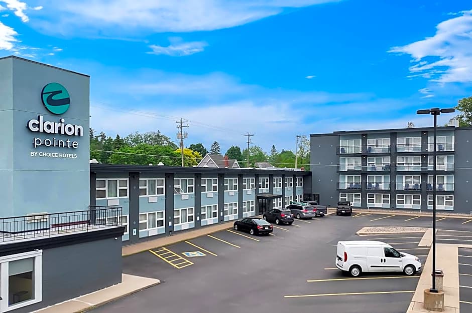 Clarion Pointe Rhinelander Downtown