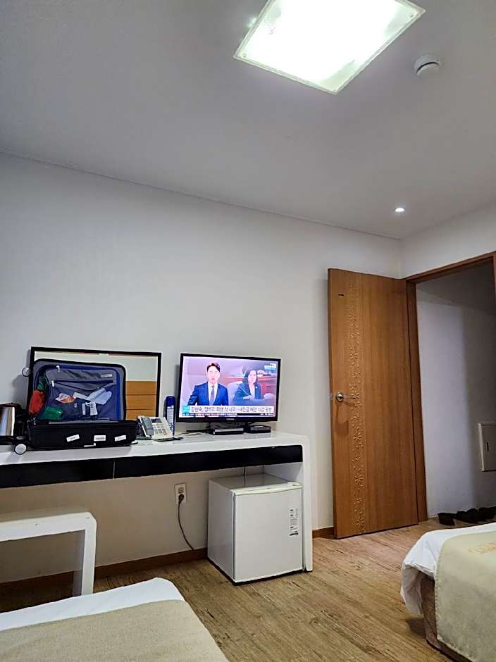 Ewha Hotel