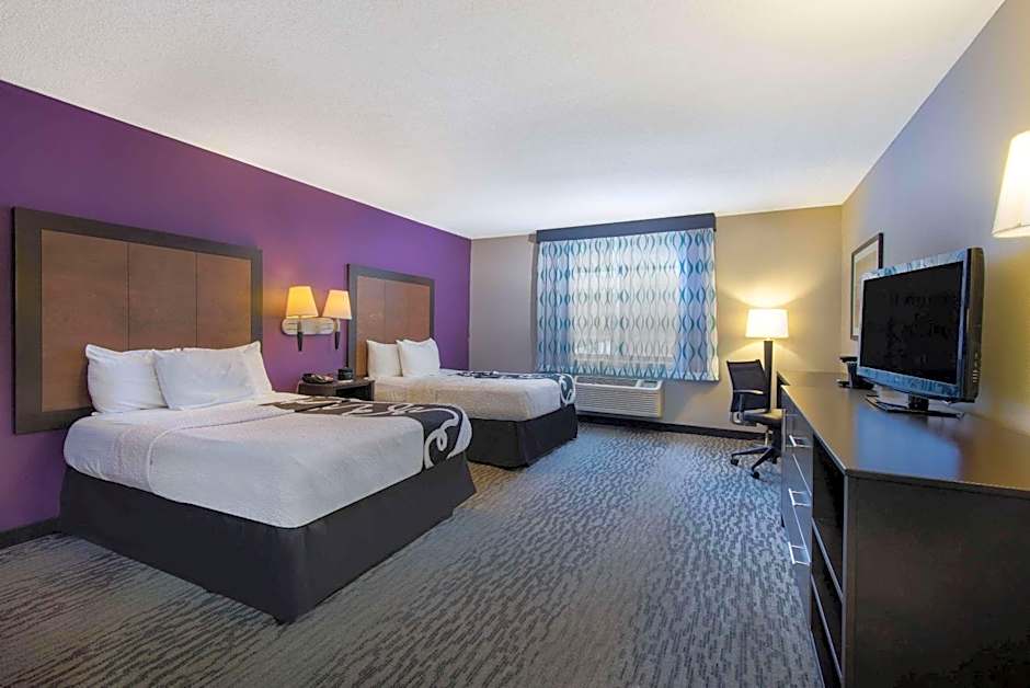 La Quinta Inn & Suites by Wyndham Erie