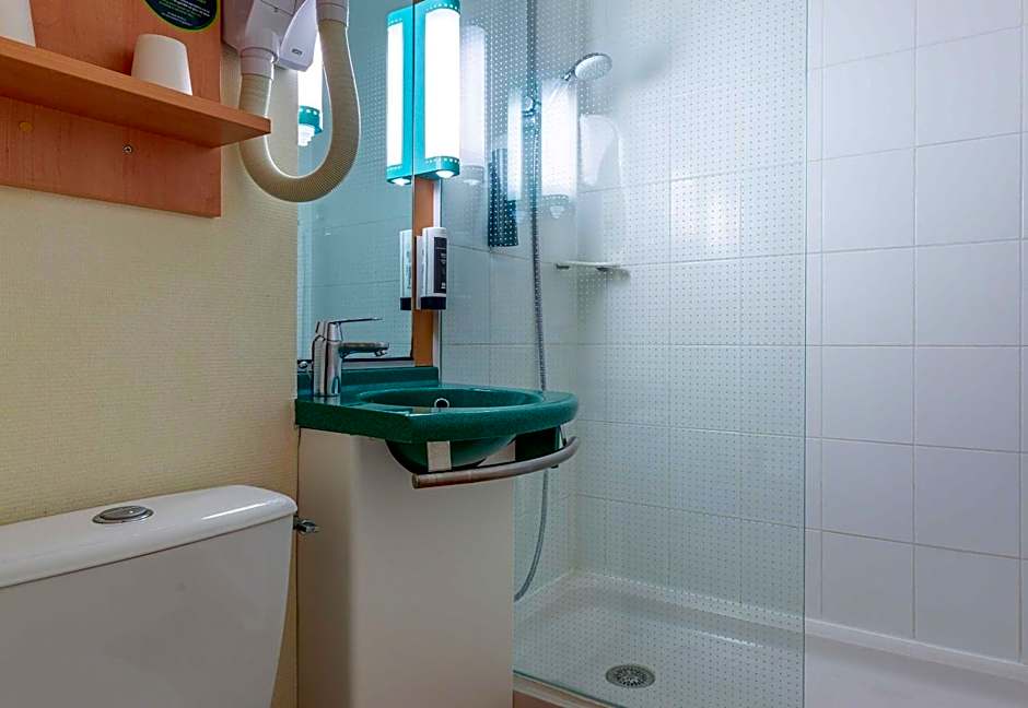 B&B HOTEL Blois Nord Vallée Maillard