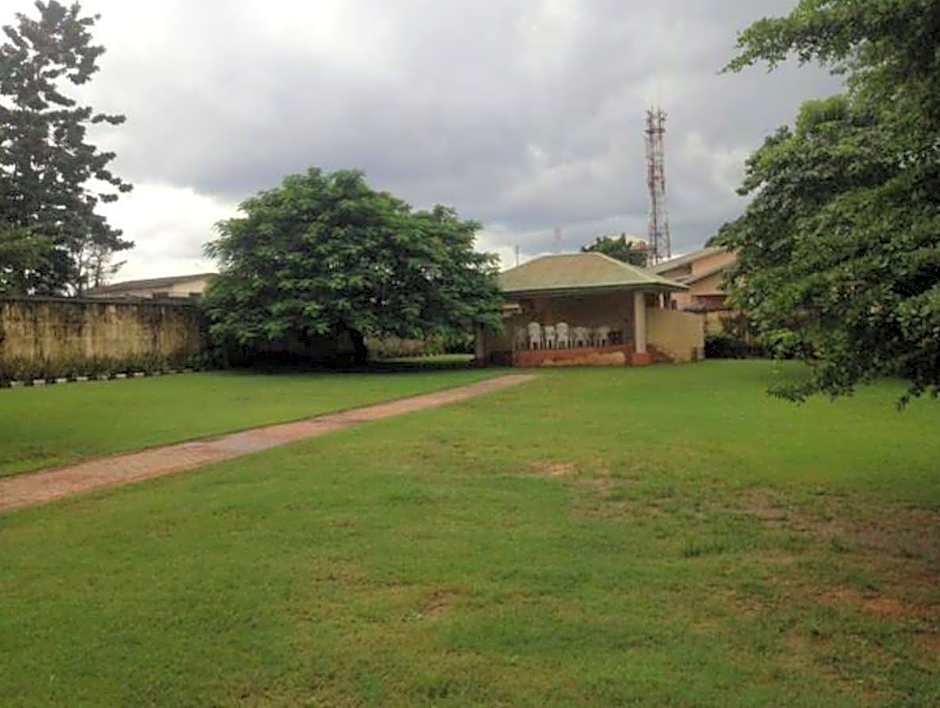 Filbon Hotel & Gardens