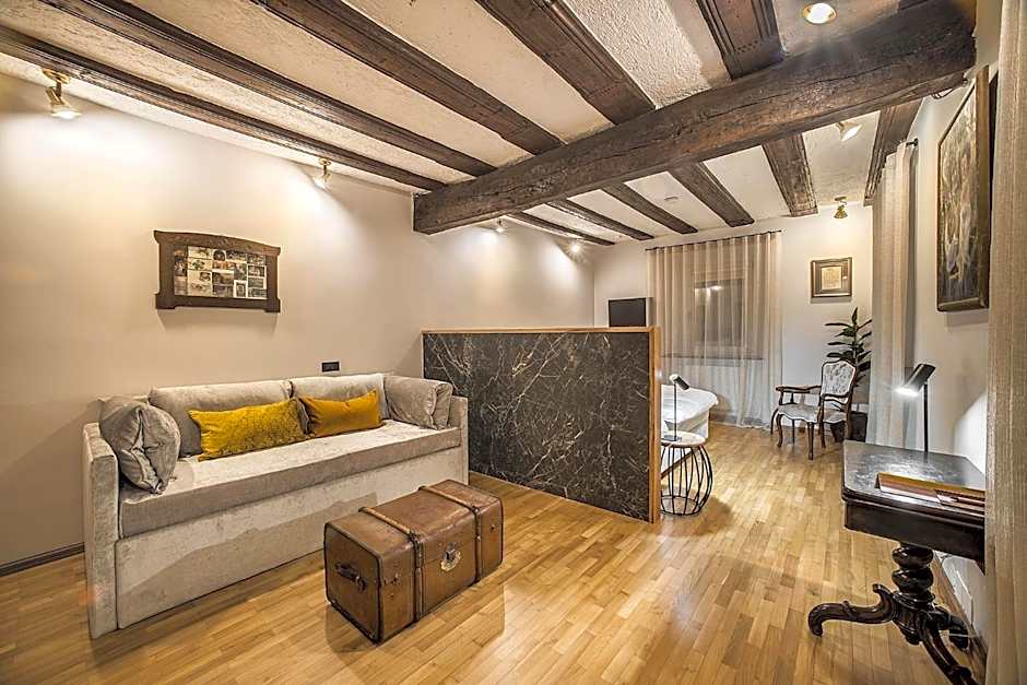 Hotel Pok Garni
