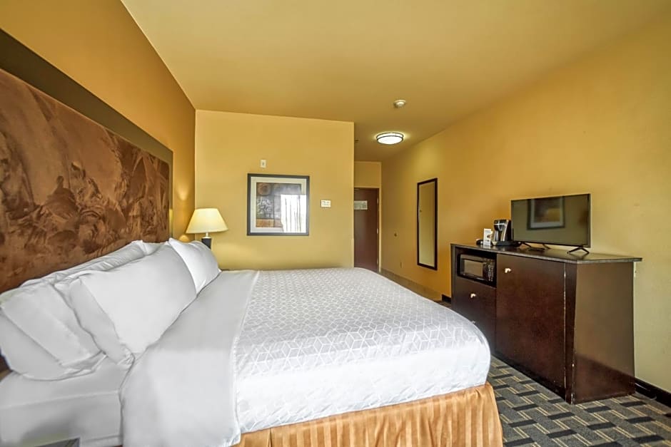 Holiday Inn Express and Suites Beeville