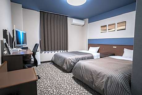 Twin Room - Non-Smoking