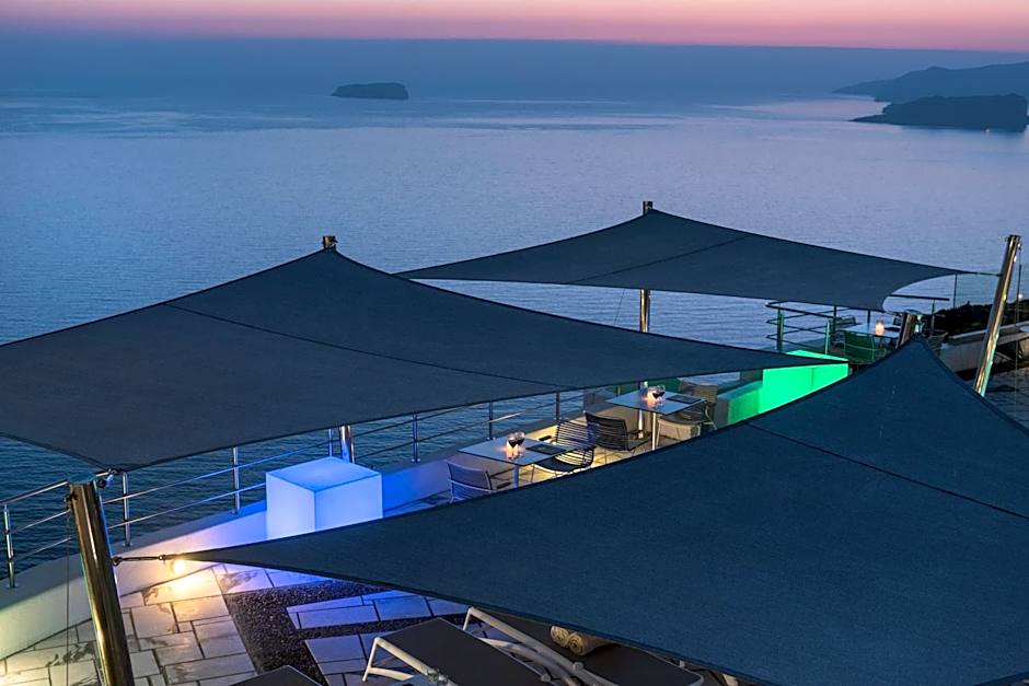 Caldera's Dolphin Suites