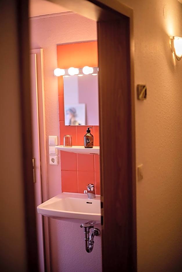 DAS SCHÖNE LEBEN Pop-Up Hotel