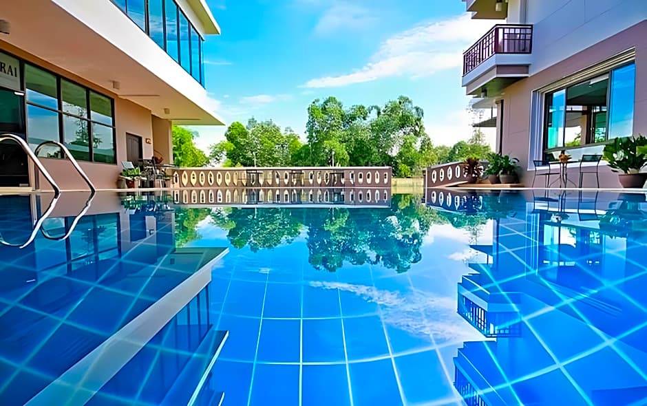 Phanomrungpuri Hotel