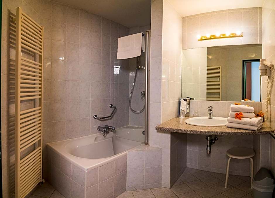 Tennis Golf Hotel Höllrigl