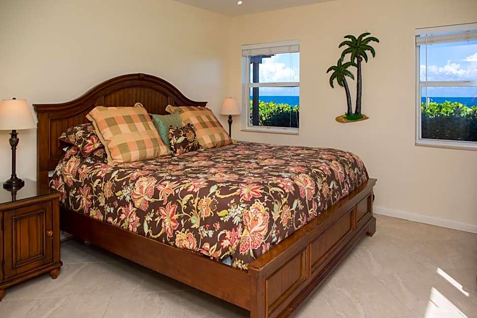Royal Flamingo Villas