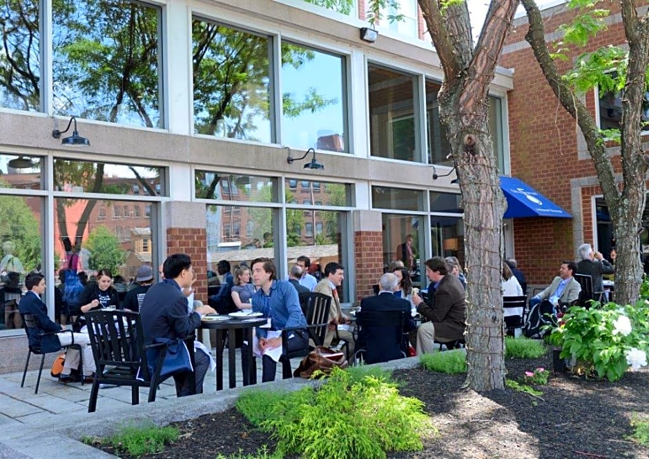 Umass Lowell Inn And Conference Center