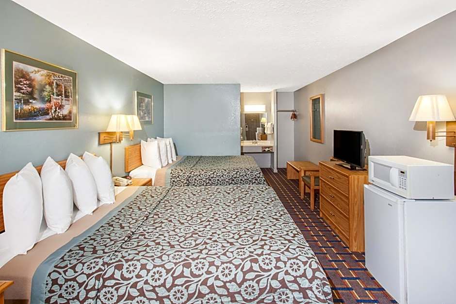 Days Inn by Wyndham Farmer City